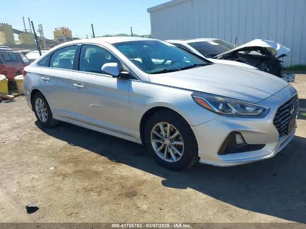 5NPE24AFXKH729073 2019 HYUNDAI SONATA - Image 1