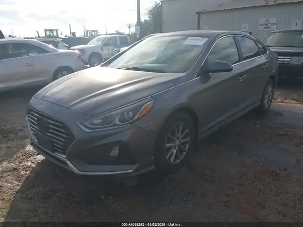 5NPE24AFXKH734676 2019 HYUNDAI SONATA - Image 2