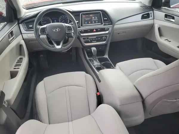 5NPE24AFXKH735195 2019 HYUNDAI SONATA - Image 8