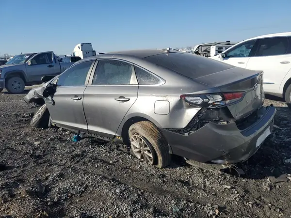 5NPE24AFXKH735567 2019 HYUNDAI SONATA - Image 2