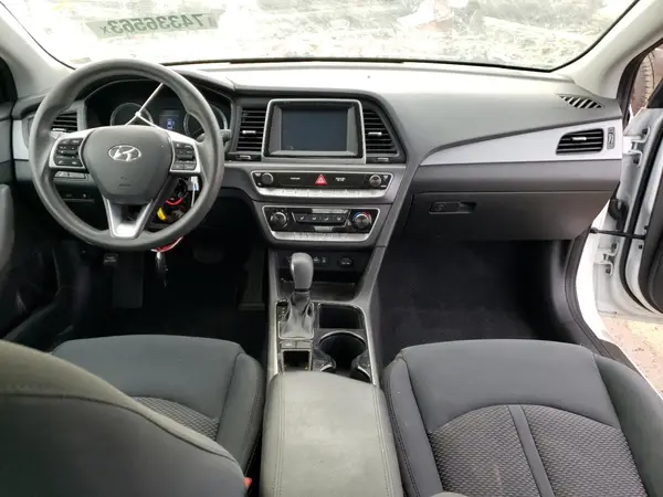 5NPE24AFXKH735603 2019 HYUNDAI SONATA - Image 8