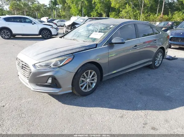 5NPE24AFXKH738761 2019 HYUNDAI SONATA - Image 2