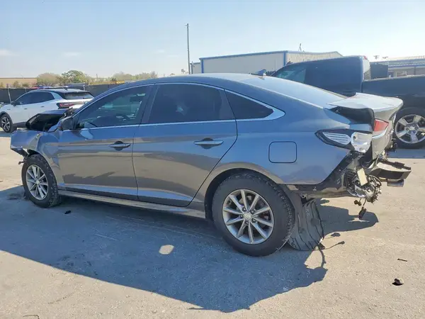 5NPE24AFXKH739053 2019 HYUNDAI SONATA - Image 2