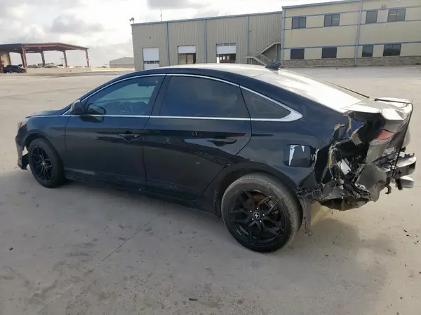 5NPE24AFXKH740526 2019 HYUNDAI SONATA - Image 2