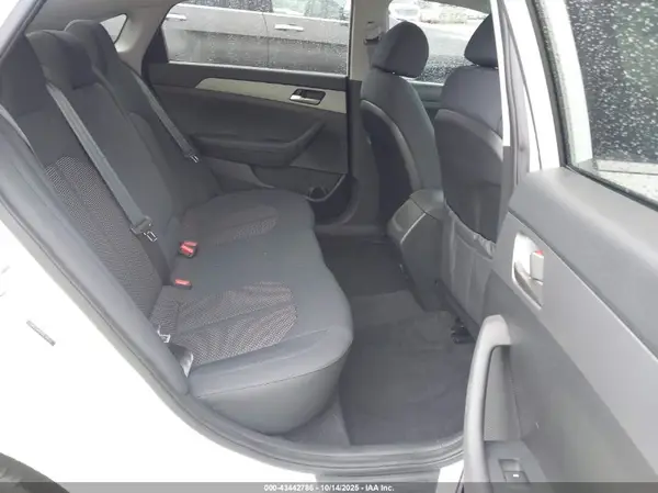 5NPE24AFXKH740655 2019 HYUNDAI SONATA - Image 8