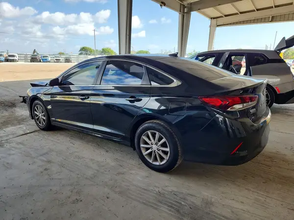 5NPE24AFXKH742485 2019 HYUNDAI SONATA - Image 2