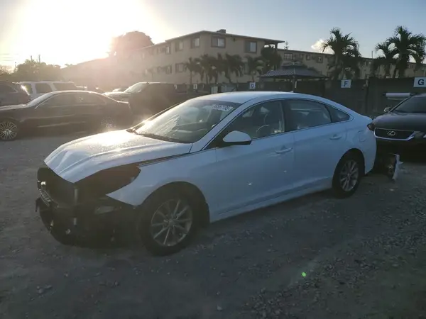 5NPE24AFXKH744284 2019 HYUNDAI SONATA - Image 1