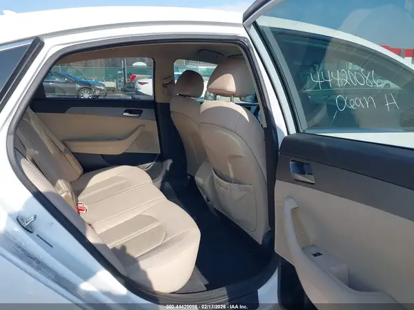 5NPE24AFXKH746911 2019 HYUNDAI SONATA - Image 8