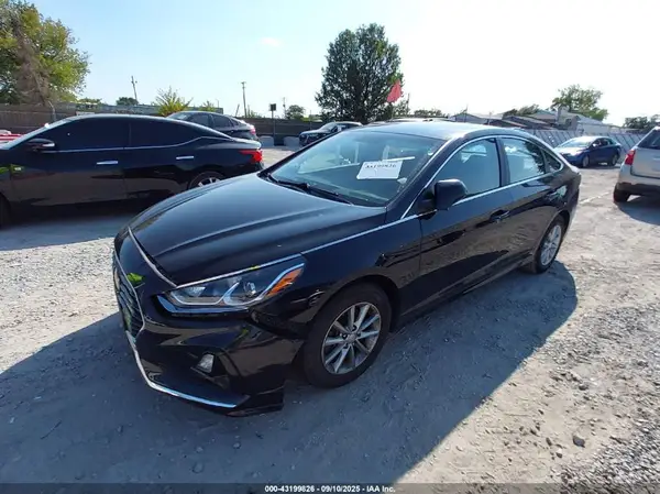 5NPE24AFXKH747458 2019 HYUNDAI SONATA - Image 2