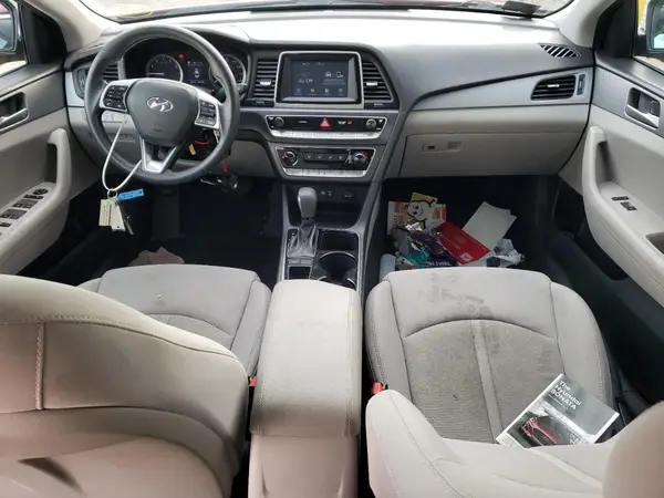 5NPE24AFXKH749825 2019 HYUNDAI SONATA - Image 8