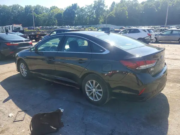 5NPE24AFXKH749890 2019 HYUNDAI SONATA - Image 2