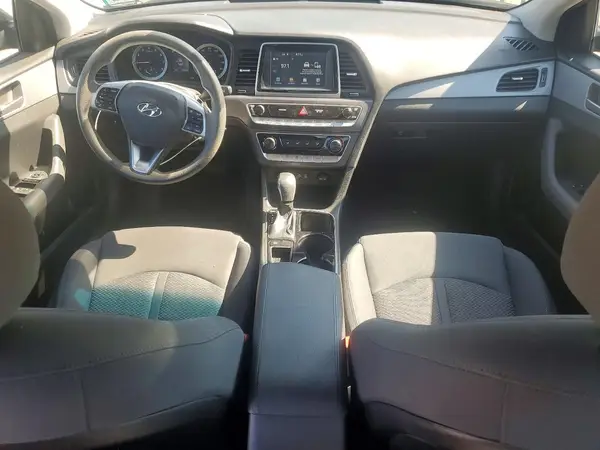 5NPE24AFXKH749890 2019 HYUNDAI SONATA - Image 8