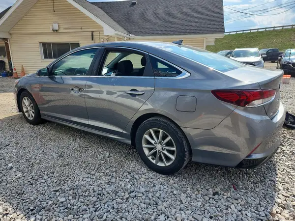 5NPE24AFXKH755284 2019 HYUNDAI SONATA - Image 2