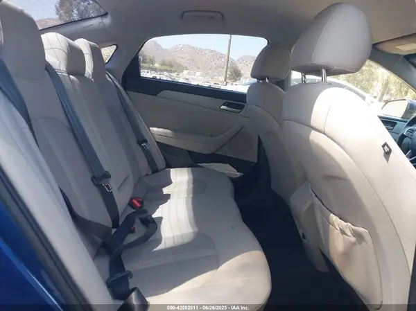 5NPE24AFXKH759769 2019 HYUNDAI SONATA - Image 8