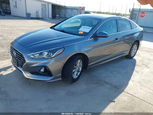 5NPE24AFXKH765426 2019 HYUNDAI SONATA - Image 2