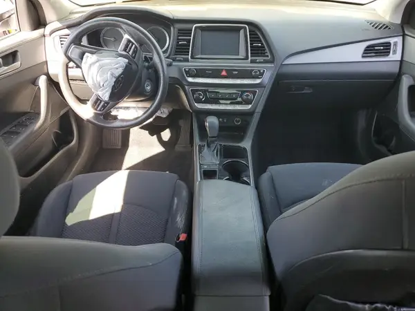 5NPE24AFXKH765703 2019 HYUNDAI SONATA - Image 8