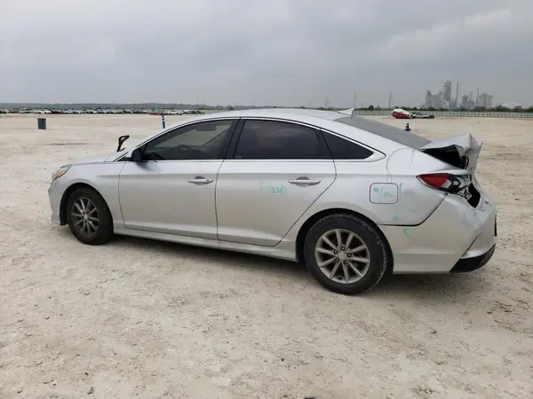 5NPE24AFXKH766706 2019 HYUNDAI SONATA - Image 2