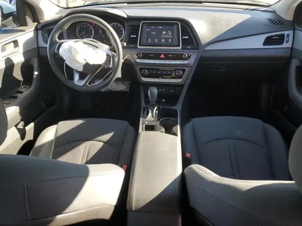 5NPE24AFXKH767144 2019 HYUNDAI SONATA - Image 8