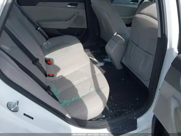 5NPE24AFXKH767693 2019 HYUNDAI SONATA - Image 8