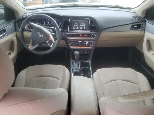 5NPE24AFXKH768830 2019 HYUNDAI SONATA - Image 8