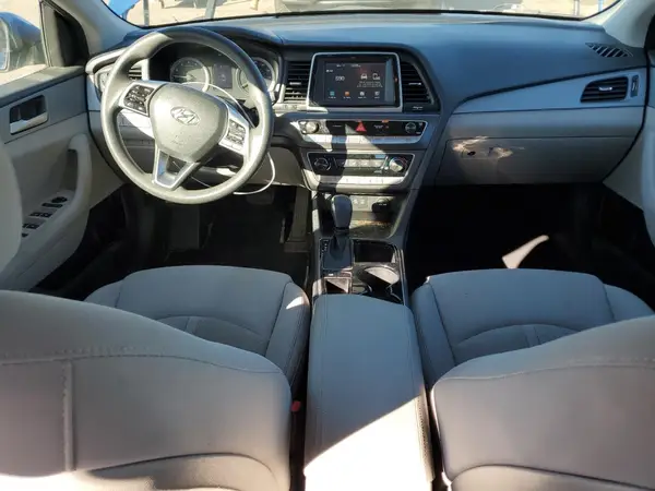 5NPE24AFXKH769122 2019 HYUNDAI SONATA - Image 8