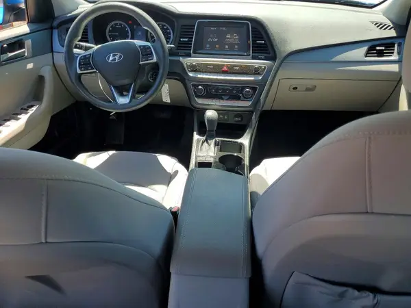 5NPE24AFXKH770447 2019 HYUNDAI SONATA - Image 8