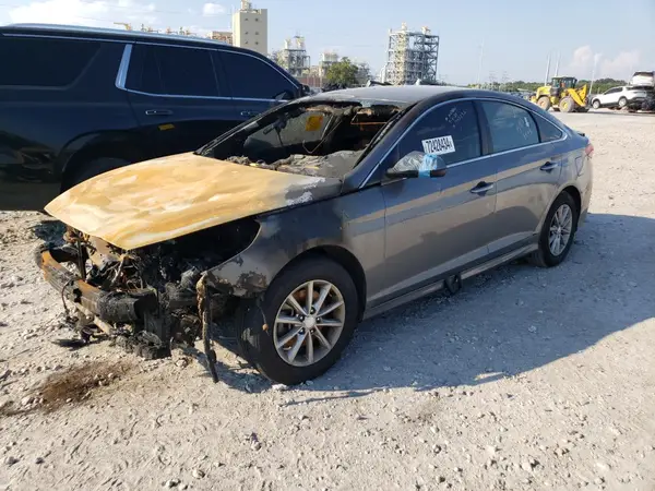 5NPE24AFXKH772232 2019 HYUNDAI SONATA - Image 1