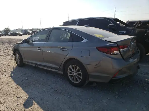 5NPE24AFXKH772232 2019 HYUNDAI SONATA - Image 2