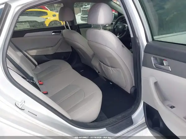 5NPE24AFXKH773896 2019 HYUNDAI SONATA - Image 8
