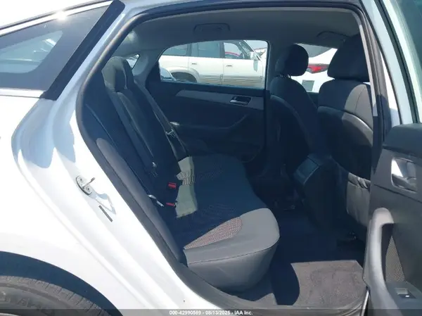 5NPE24AFXKH780508 2019 HYUNDAI SONATA - Image 8