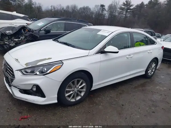 5NPE24AFXKH786325 2019 HYUNDAI SONATA - Image 2