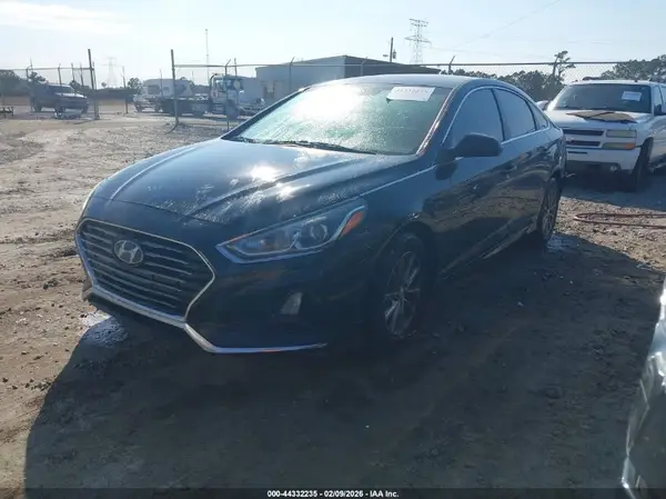 5NPE24AFXKH788382 2019 HYUNDAI SONATA - Image 2