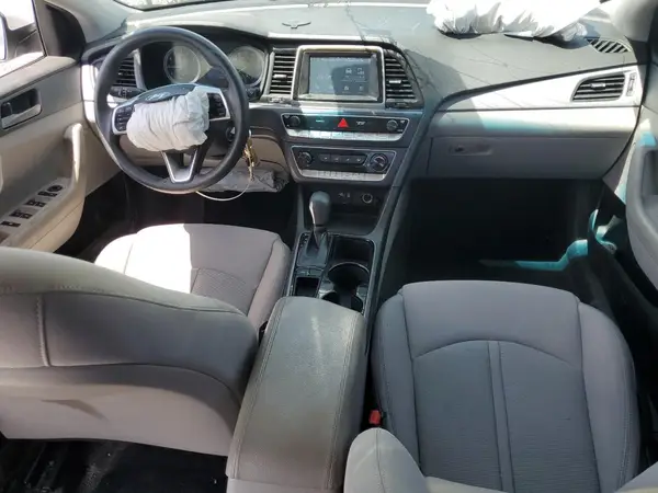 5NPE24AFXKH795686 2019 HYUNDAI SONATA - Image 8