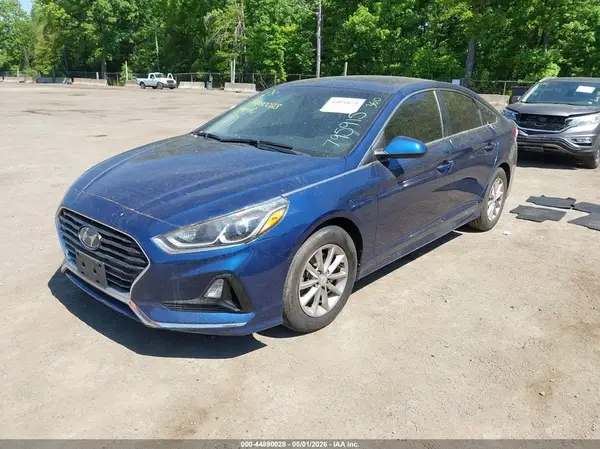 5NPE24AFXKH795915 2019 HYUNDAI SONATA - Image 2
