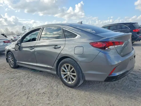 5NPE24AFXKH798765 2019 HYUNDAI SONATA - Image 2