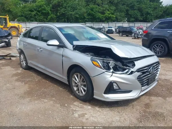5NPE24AFXKH799253 2019 HYUNDAI SONATA - Image 1