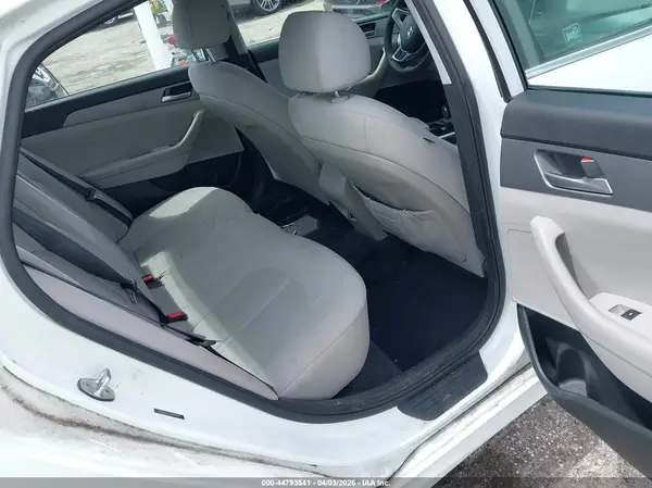 5NPE24AFXKH799902 2019 HYUNDAI SONATA - Image 8