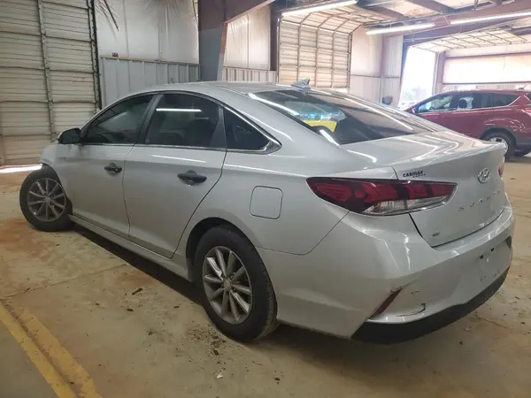 5NPE24AFXKH803818 2019 HYUNDAI SONATA - Image 2