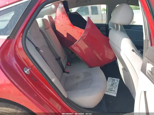 5NPE24AFXKH806119 2019 HYUNDAI SONATA - Image 8