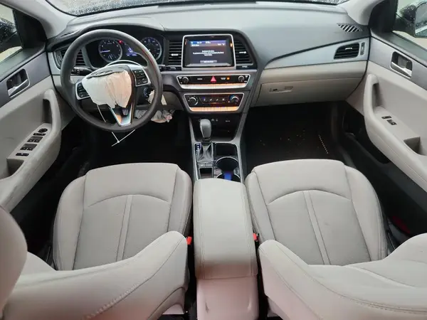 5NPE24AFXKH807321 2019 HYUNDAI SONATA - Image 8