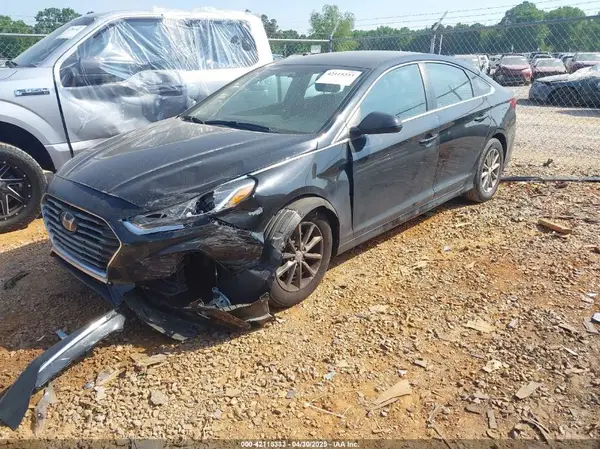 5NPE24AFXKH819257 2019 HYUNDAI SONATA - Image 2