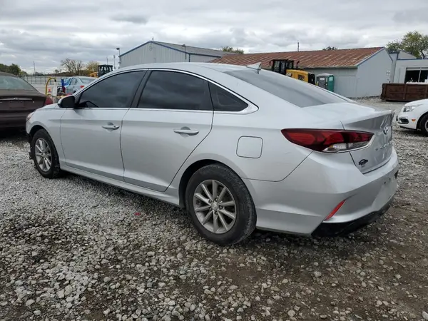 5NPE24AFXKH819422 2019 HYUNDAI SONATA - Image 2