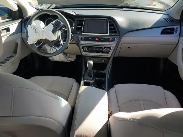 5NPE24AFXKH821400 2019 HYUNDAI SONATA - Image 8