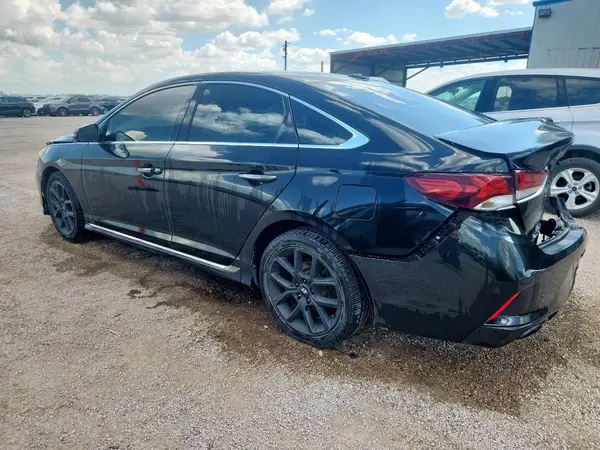 5NPE34AB0JH631694 2018 HYUNDAI SONATA - Image 2