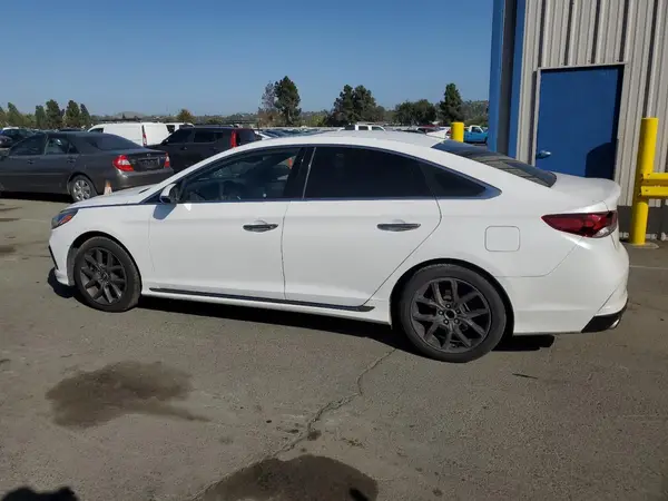 5NPE34AB0JH674755 2018 HYUNDAI SONATA - Image 2
