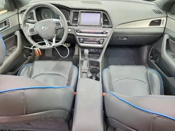 5NPE34AB0JH688512 2018 HYUNDAI SONATA - Image 8