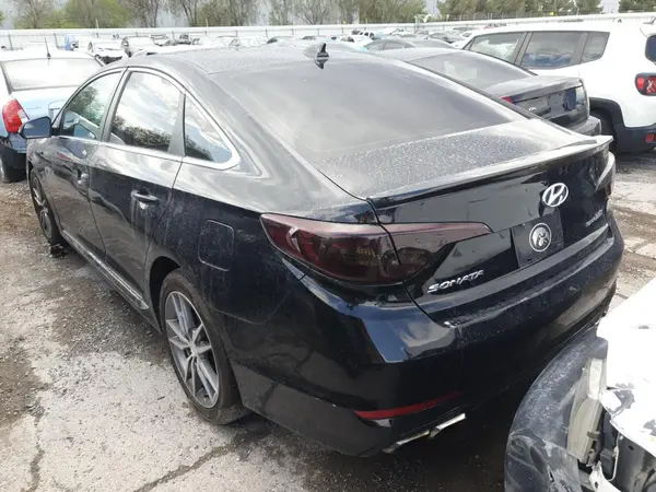 5NPE34AB1HH443163 2017 HYUNDAI SONATA - Image 2