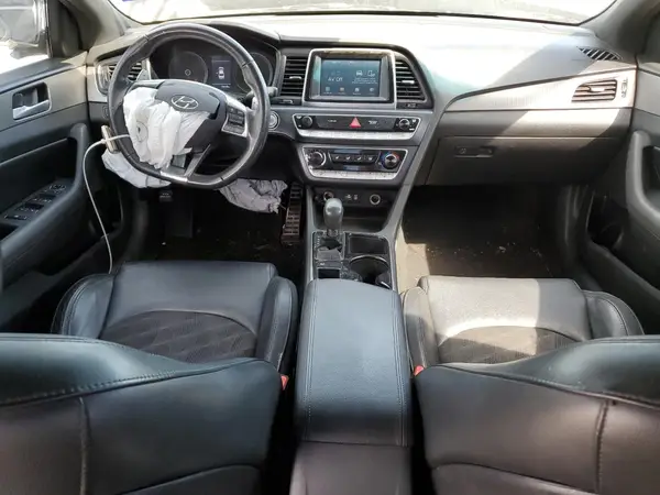 5NPE34AB1JH640257 2018 HYUNDAI SONATA - Image 8
