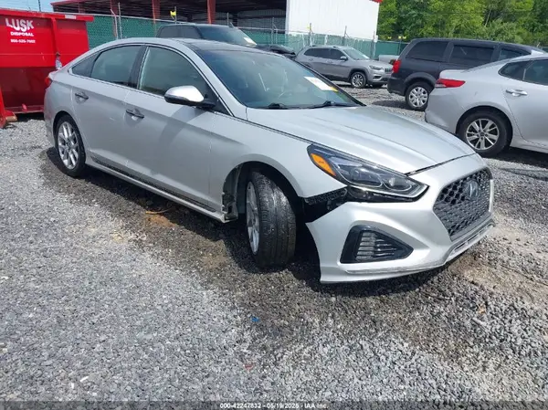 5NPE34AB1KH757578 2019 HYUNDAI SONATA - Image 1
