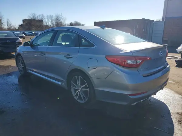 5NPE34AB2HH455810 2017 HYUNDAI SONATA - Image 2